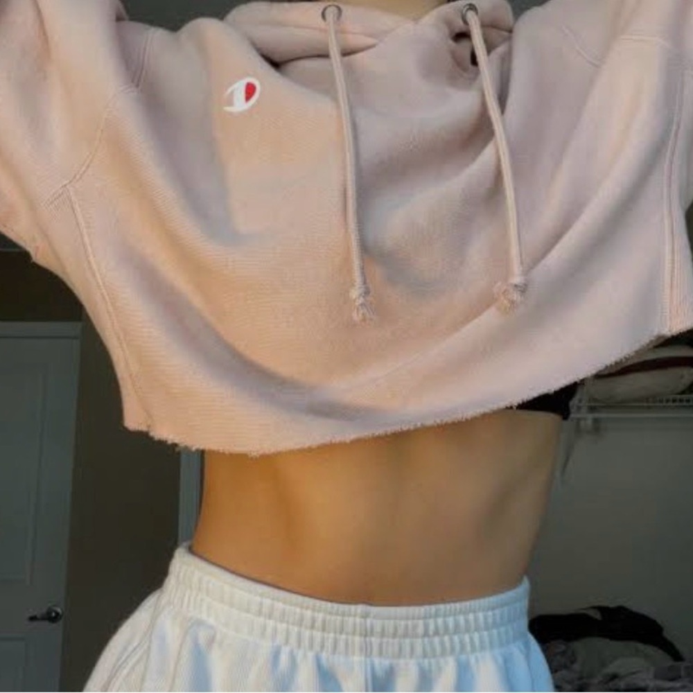 Champion pink Reverse Weave Cropped raw hem Hoodie oversized sporty chic NWT S